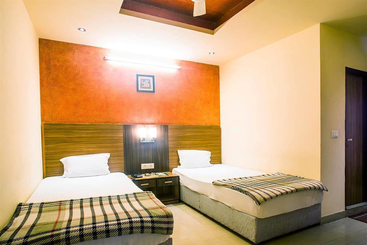 Hotel The President 2*